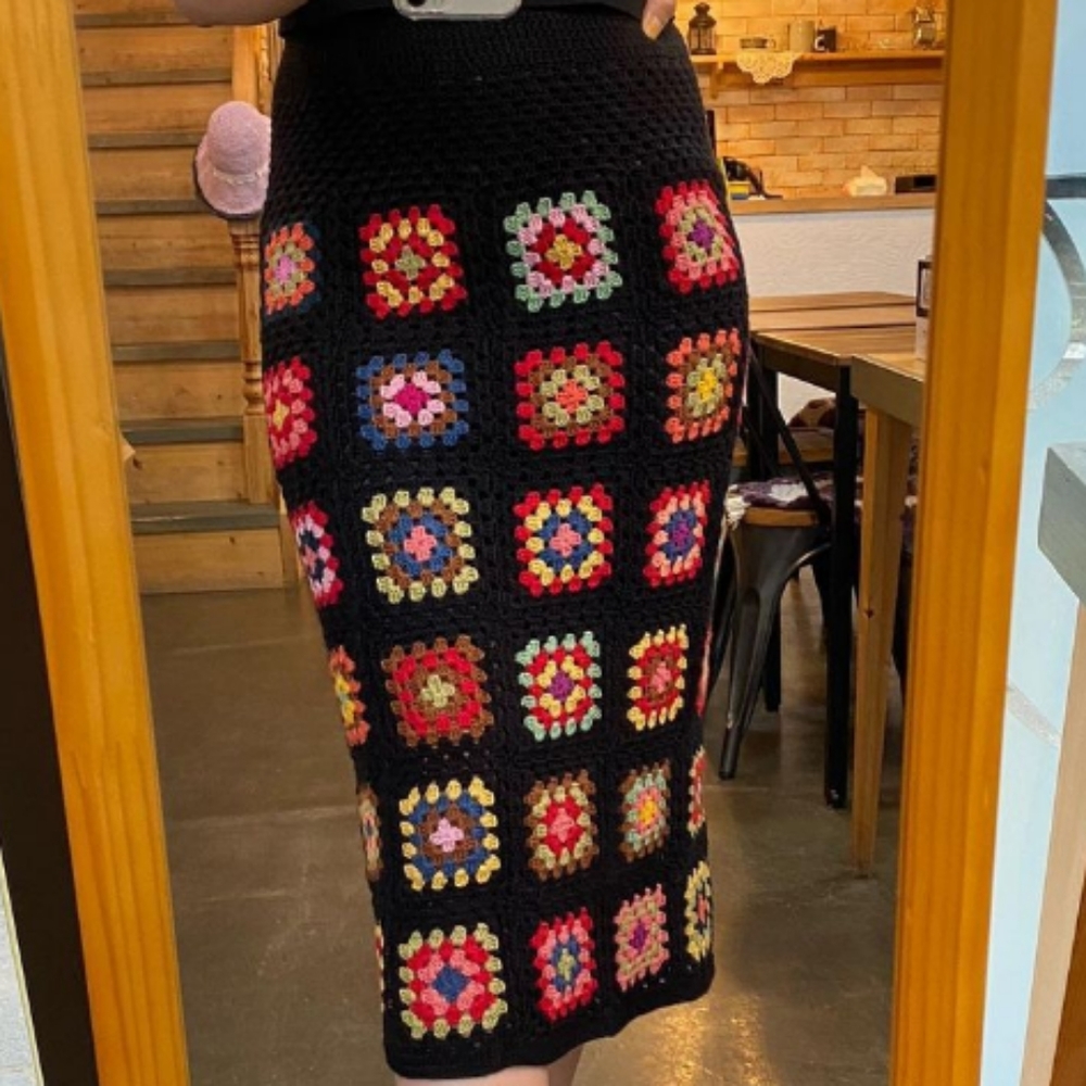 Granny square vintage style crochet skirt